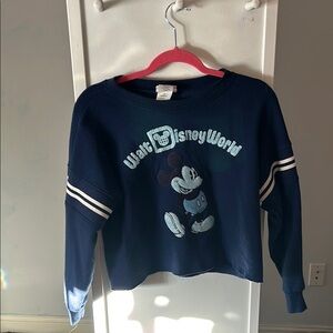 Women’s XS Disney World Crop Sweatshirt